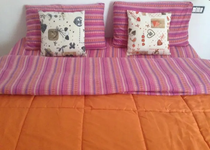 Pedrales Pensión 3*