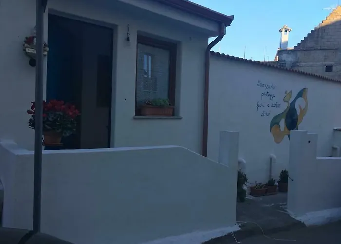 Pedrales Pensión 3*